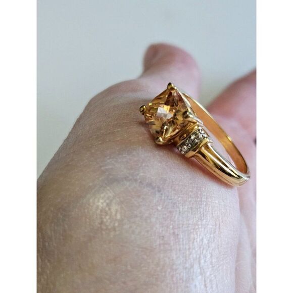 *Sale* Gold tone champagne colored rhinestone ring Size 9.5 - Picture 2 of 11